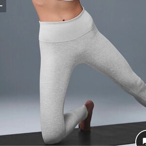 Alo yoga grey ribbed leggings